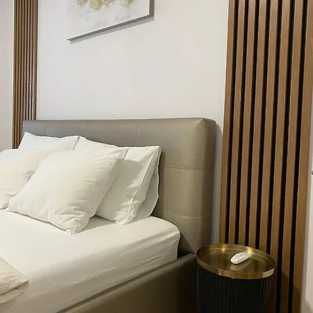 Central Studio Bucharest Appartement *